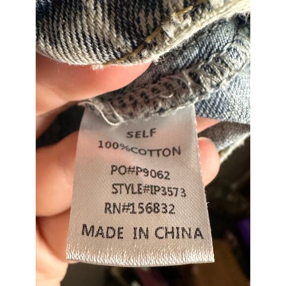 Bibi Blue Jean Acid Wash Distressed Long Sleeve Button Up Denim Jacket Size M - Picture 4 of 6